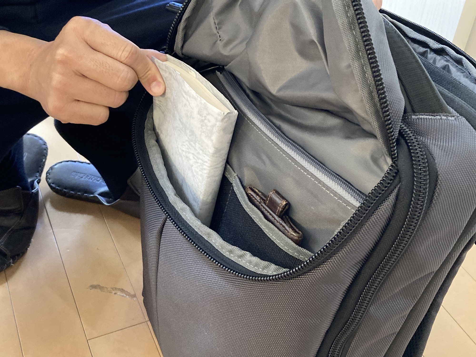 エースデュアルポーズレビュー・水筒用ポケットがないのがデメリット